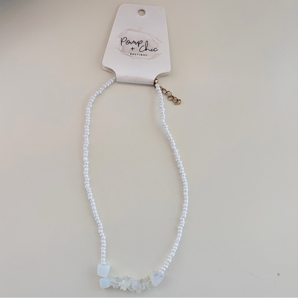 NWT Pomp + Chic Boutique Pearlized Beaded Necklace